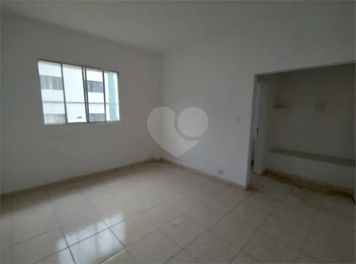Salas com 1 quarto à venda ou para alugar em Santa Cecília – SP