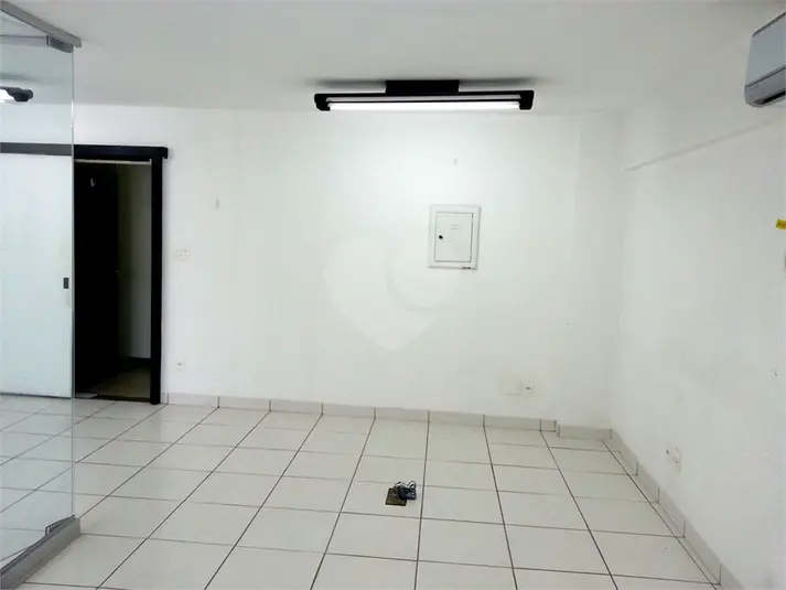Salas à venda ou para alugar em Centro – SP