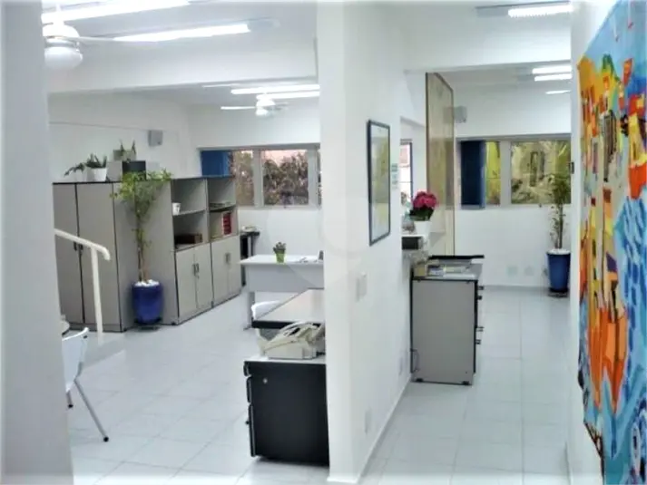 Prédio inteiro à venda em Vila Mariana – SP