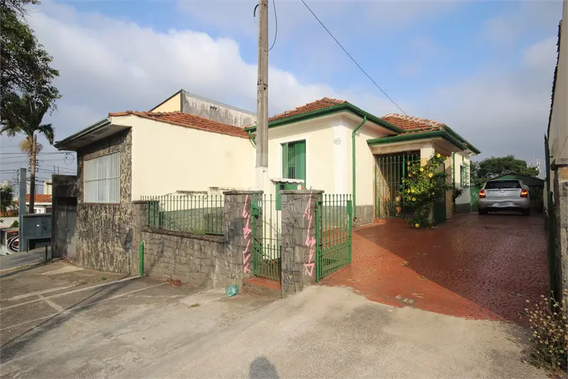 Casa térrea com 2 quartos para alugar em Lapa – SP