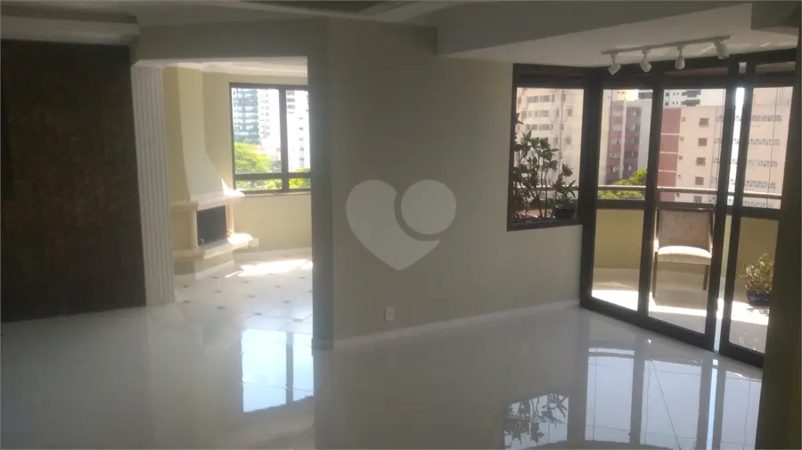 Apartamento com 4 quartos à venda em Moema – SP