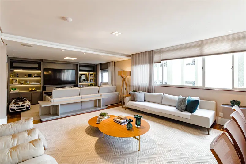 Apartamento com 3 quartos à venda em Itaim Bibi – SP