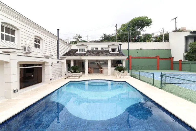 Sobrado com 4 quartos à venda em Vila Madalena – SP