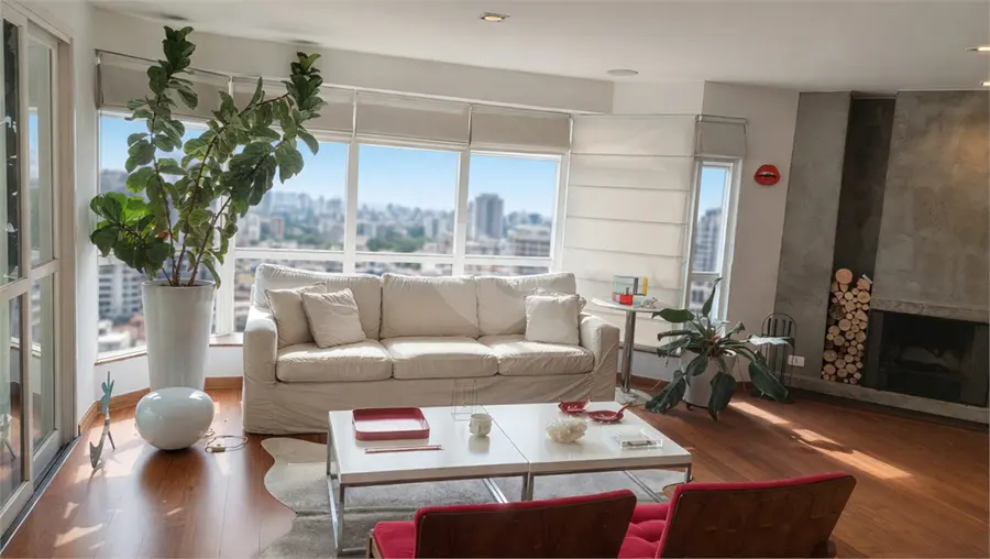 Apartamento com 3 quartos à venda em Itaim Bibi – SP