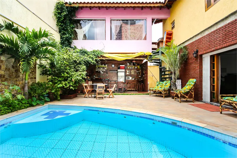 Sobrado com 4 quartos à venda em Moema – SP