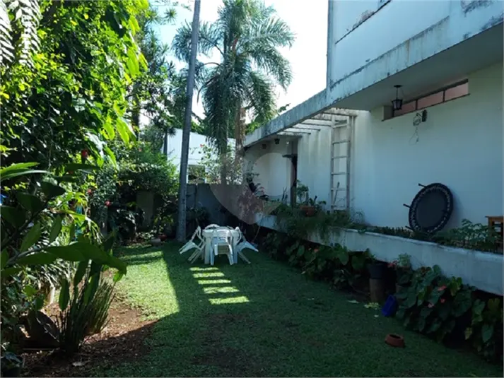 Sobrado com 4 quartos à venda em Moema – SP