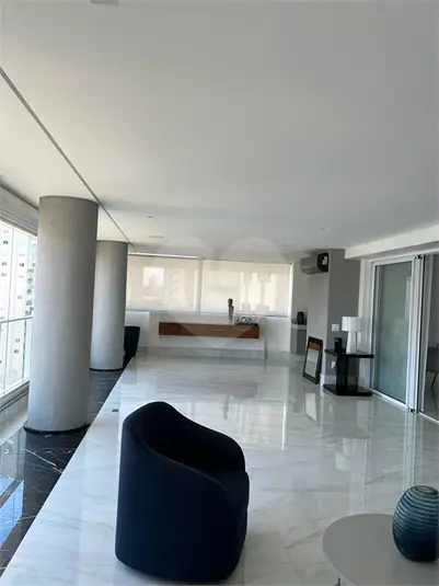 Apartamento com 3 quartos à venda em Moema – SP