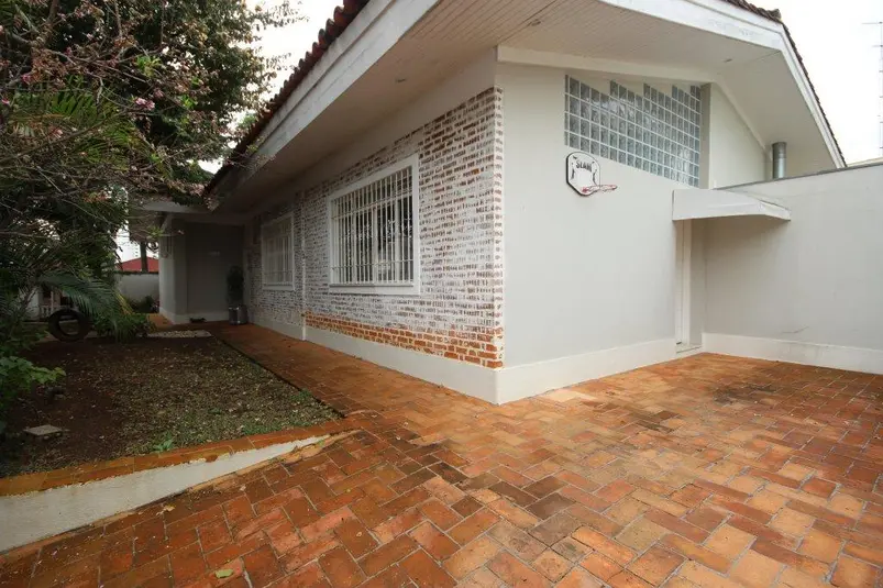 Casa térrea com 4 quartos à venda em Vila Romana – SP