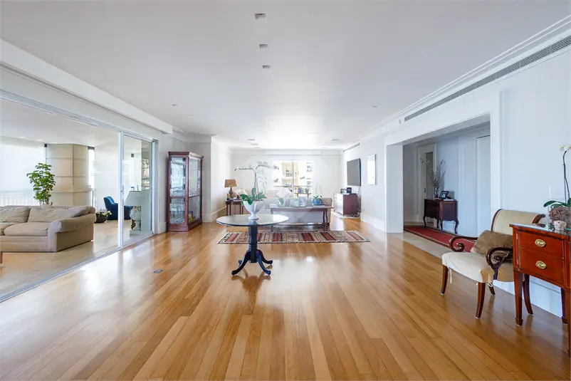 Apartamento com 4 quartos à venda em Vila Nova Conceição – SP