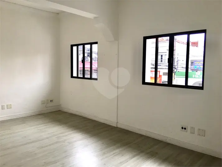 Salão Comercial para alugar em Alto de Pinheiros – SP