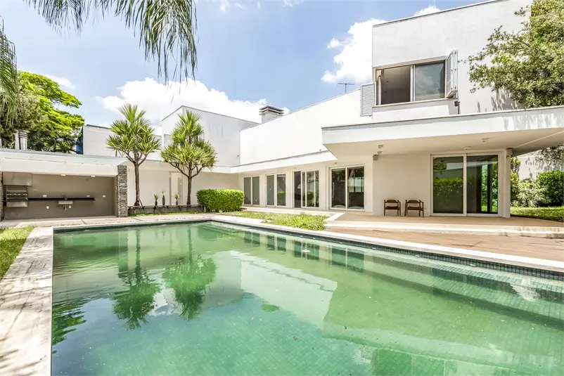 Casa com 4 quartos à venda em Jardim Luzitânia – SP