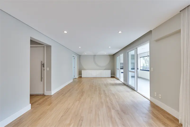 Apartamento com 4 quartos à venda em Granja Julieta – SP