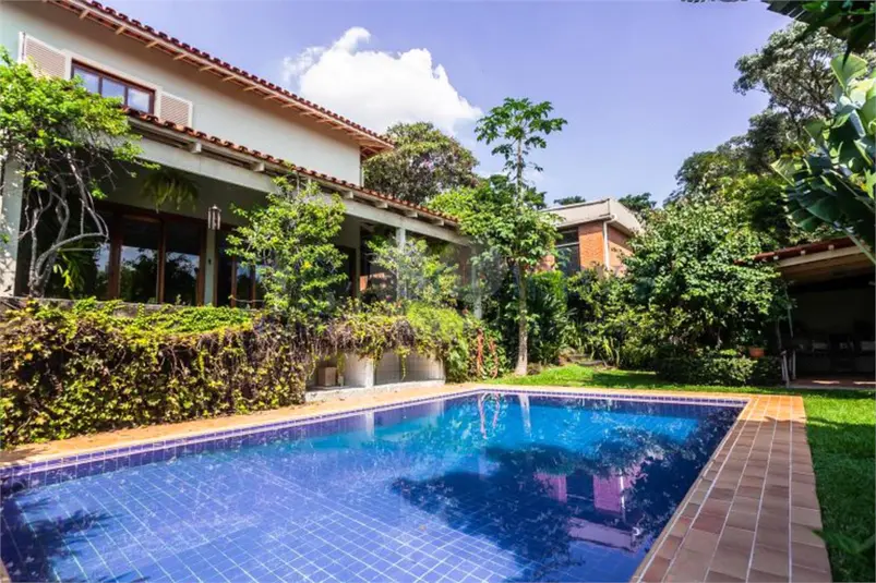 Sobrado com 5 quartos à venda em Morumbi – SP