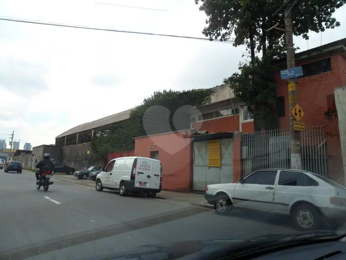 Galpão à venda em Jaraguá – SP