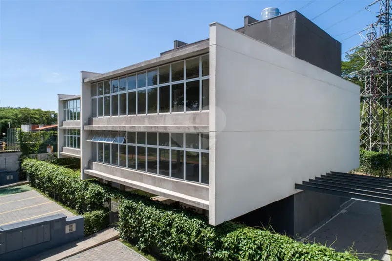 Lajes Corporativas à venda em Alto de Pinheiros – SP