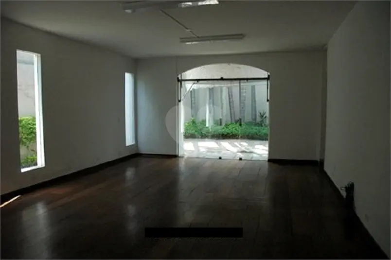 Casa com 4 quartos à venda em Alto de Pinheiros – SP
