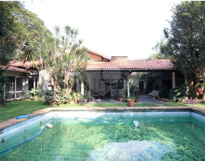 Casa térrea com 6 quartos à venda em Butantã – SP