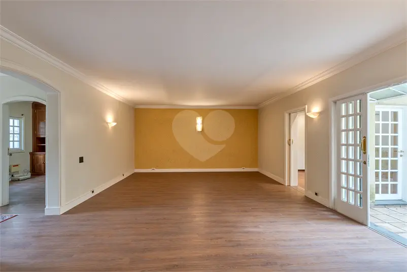 Casa com 4 quartos à venda em Jardim Luzitânia – SP