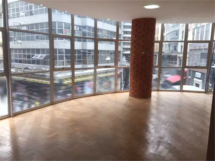 Salão Comercial para alugar em Centro – SP