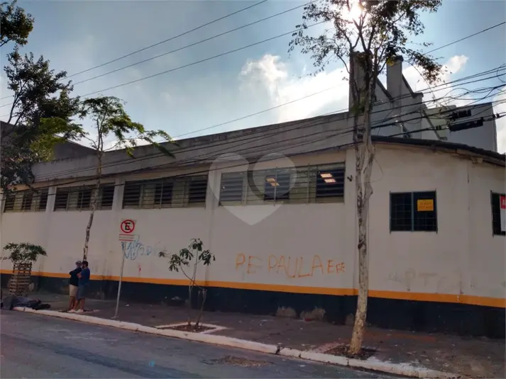 Galpão à venda em Barra Funda – SP