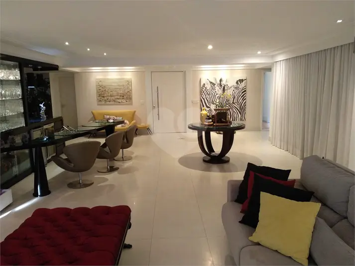 Apartamento com 4 quartos à venda em Jardim Marajoara – SP