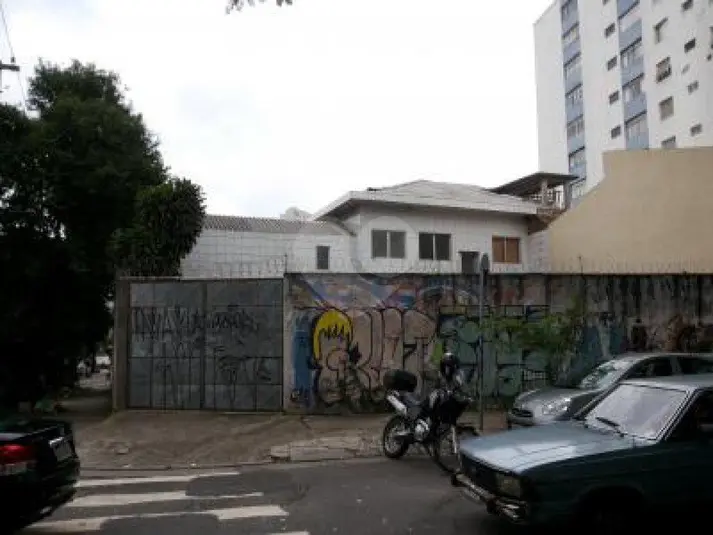Prédio inteiro à venda em Mooca – SP