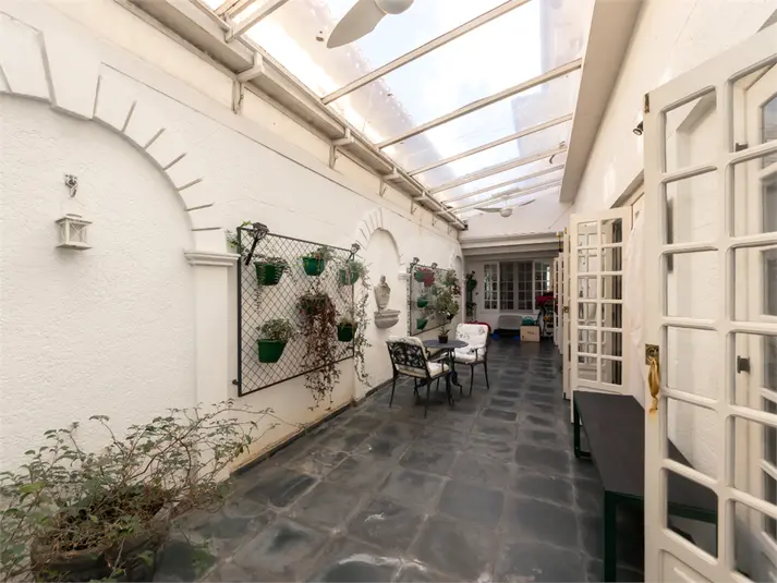 Sobrado com 4 quartos à venda em Jardim Europa – SP