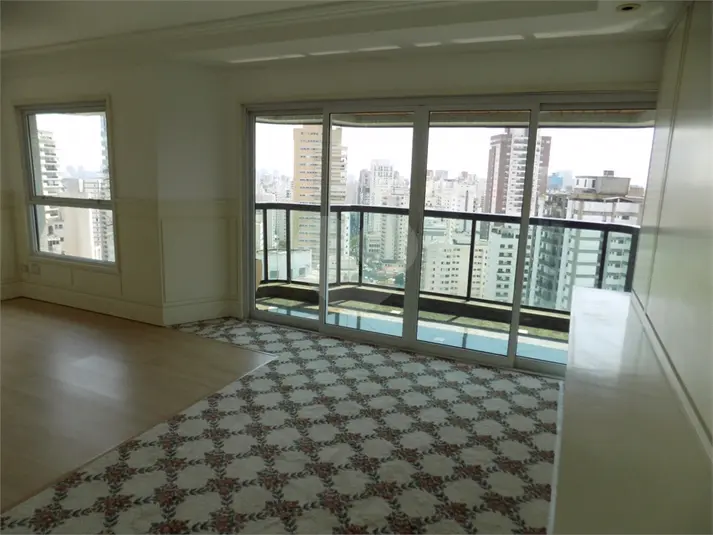 Apartamento com 4 quartos à venda em Moema – SP