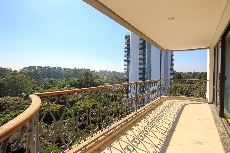Duplex com 5 quartos à venda ou para alugar em Alto da Boa Vista – SP