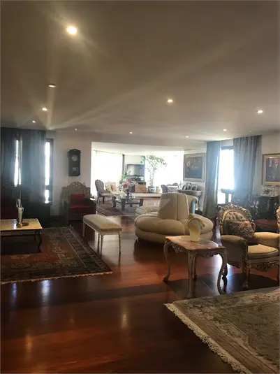 Apartamento com 4 quartos à venda ou para alugar em Santana – SP
