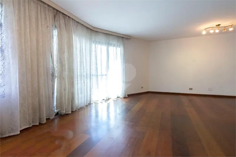 Apartamento com 3 quartos à venda ou para alugar em Santana – SP