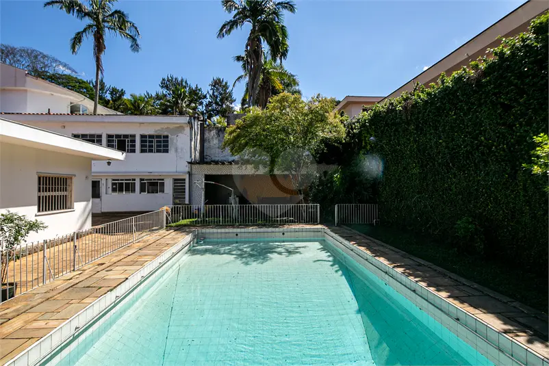 Casa térrea com 4 quartos à venda em Brooklin Velho – SP