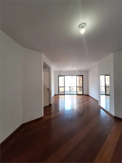 Apartamento com 3 quartos à venda em Vila Nova Conceição – SP