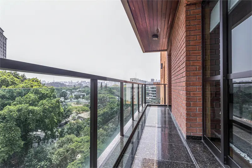 Apartamento com 3 quartos à venda em Moema – SP
