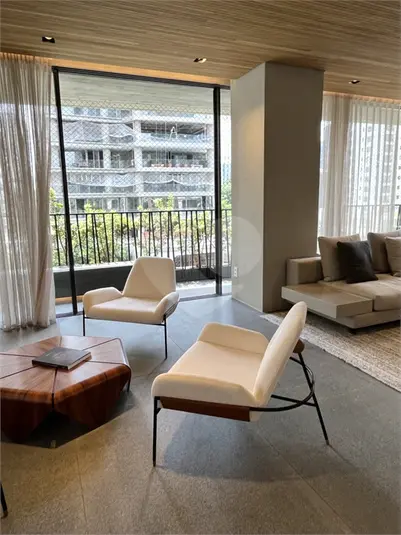 Apartamento com 3 quartos à venda em Itaim Bibi – SP