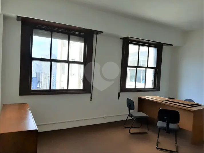 Salas à venda ou para alugar em Bela Vista – SP