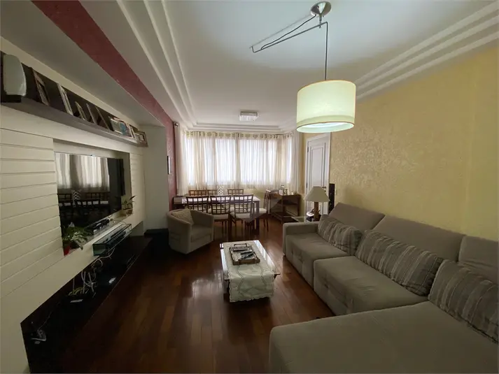 Apartamento com 3 quartos à venda ou para alugar em Vila Romana – SP