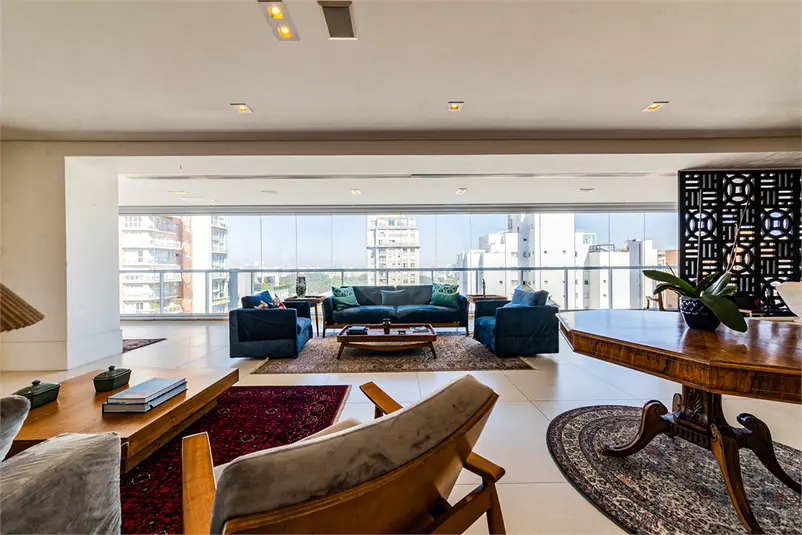 Apartamento com 3 quartos à venda em Ibirapuera – SP