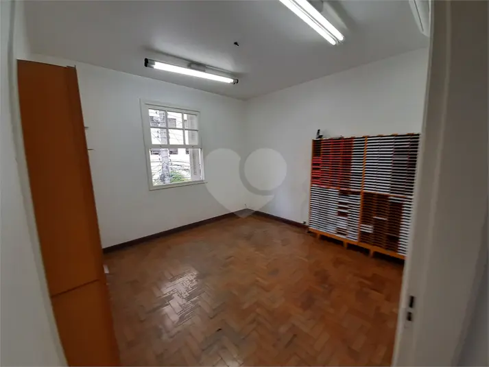 Sobrado com 3 quartos para alugar em Vila Nova Conceição – SP