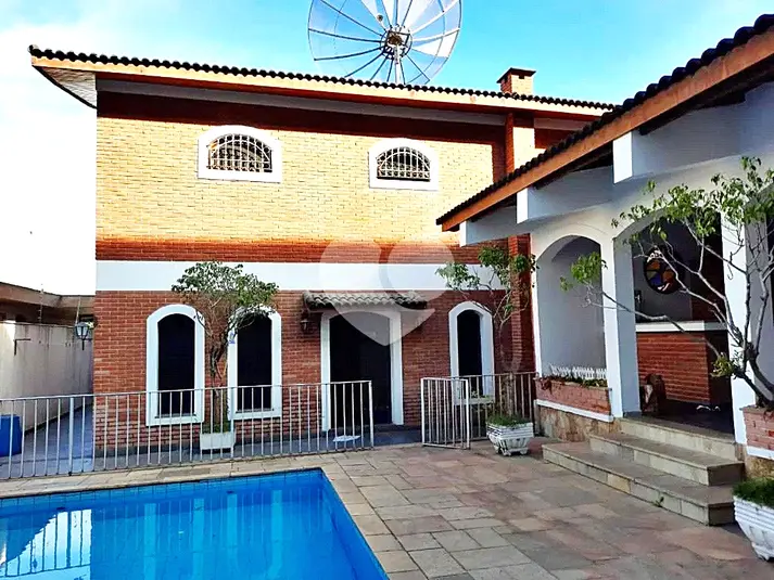 Sobrado com 4 quartos à venda em Santana – SP