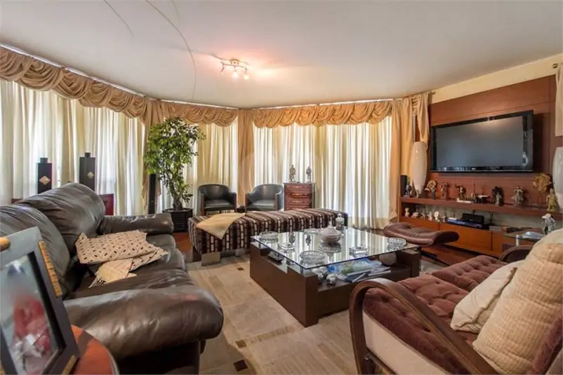 Apartamento com 4 quartos à venda em Mooca – SP
