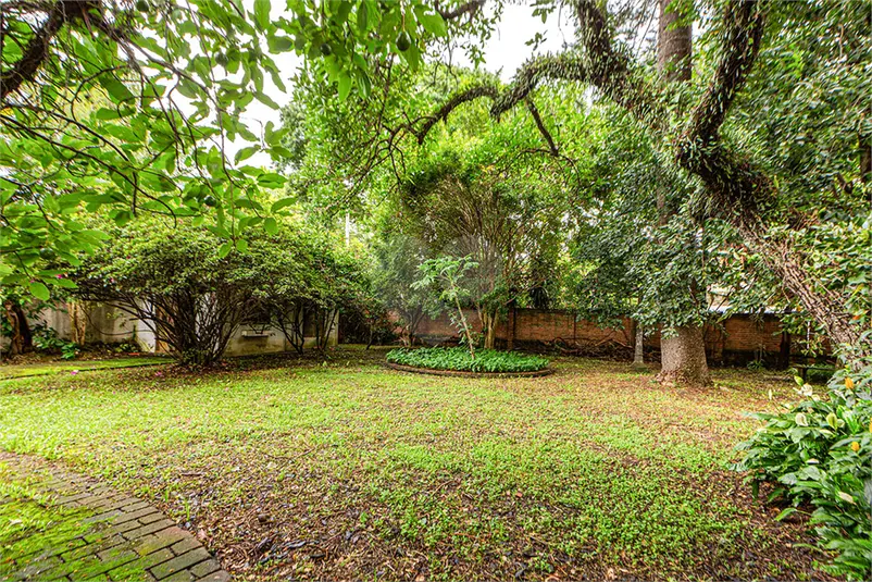 Terreno com 1 quarto à venda em Alto de Pinheiros – SP