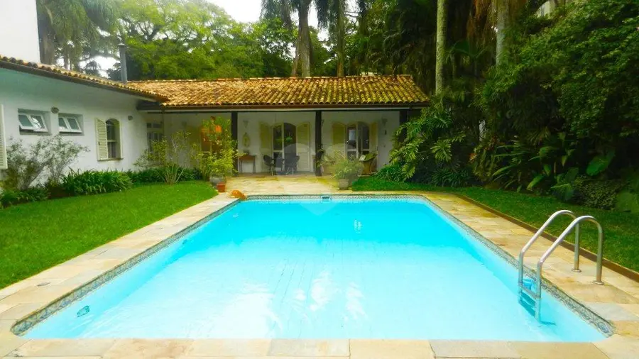 Casa térrea com 4 quartos à venda em Alto da Boa Vista – SP