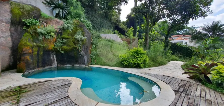 Sobrado com 5 quartos à venda ou para alugar em Tremembé – SP