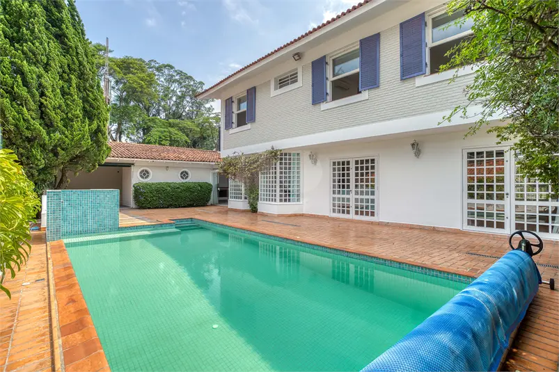 Sobrado com 4 quartos à venda em Jardim dos Estados – SP