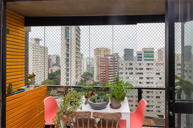 Apartamento com 3 quartos à venda em Moema – SP