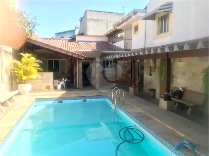 Sobrado com 4 quartos à venda em Vila Gustavo – SP