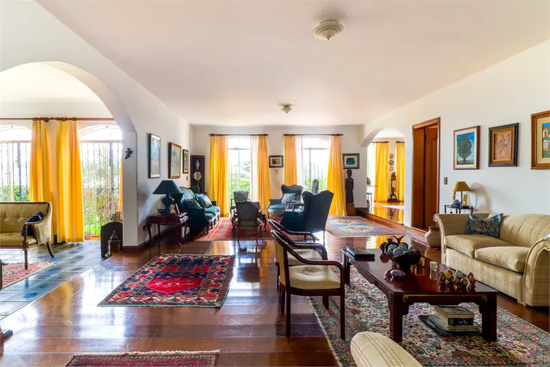 Casa com 5 quartos à venda em Alto de Pinheiros – SP