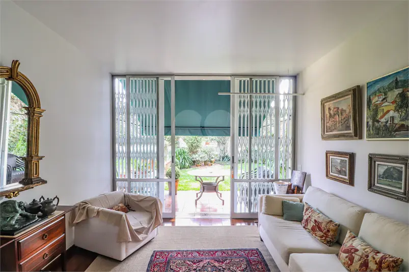 Sobrado com 4 quartos à venda em Jardim das Bandeiras – SP
