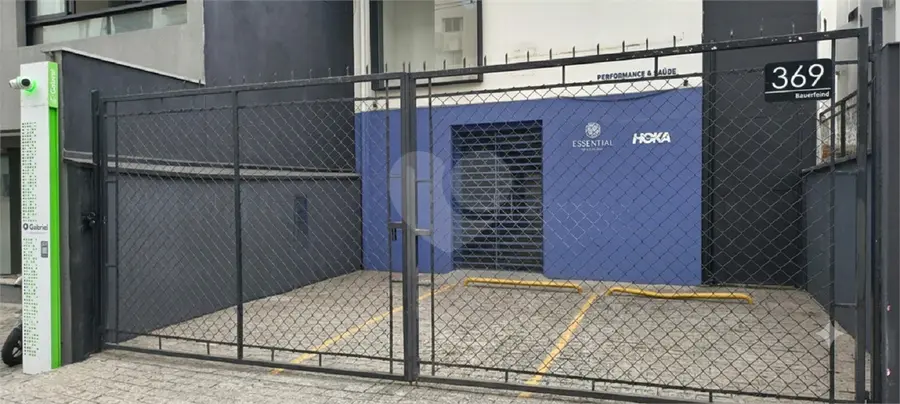 Loja com 4 quartos à venda ou para alugar em Moema – SP